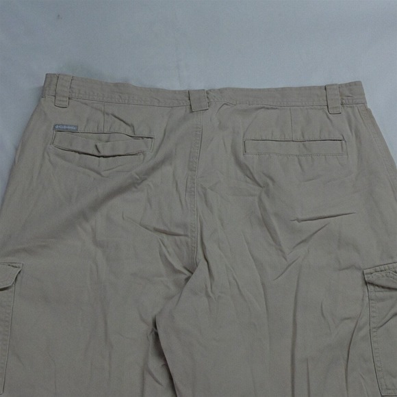 Columbia 40 x 10" Khaki Outdoor Cargo Shorts - Picture 6 of 7
